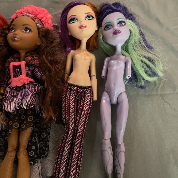 Monster high and ever after high lot (most from 2008) - Picture 2 of 3